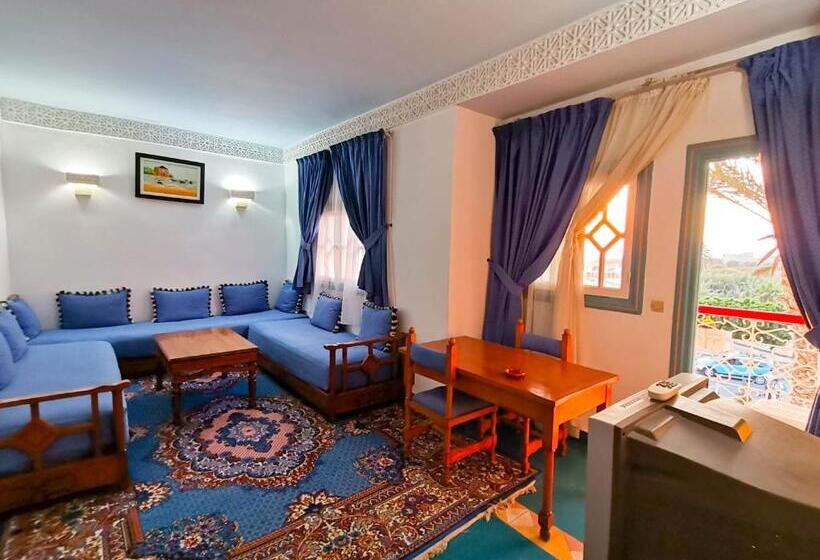 Семейный Номер, Auberge Du Littoral