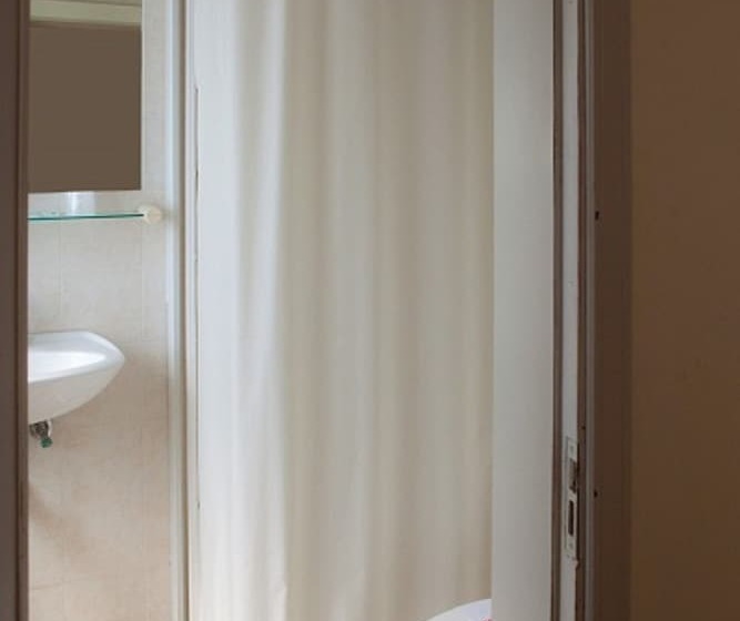 اتاق استاندارد, Ausonia