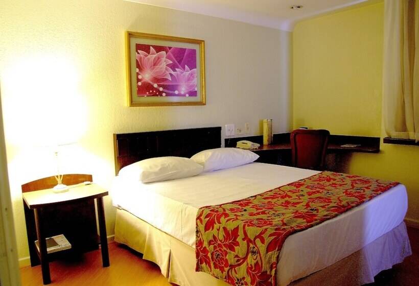 Номер Executive, Dan Inn Curitiba Centro 1,5km Do Estádio Couto Pereira Show