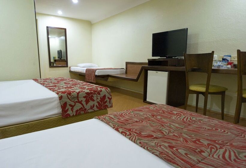 Трехместный Президентский, Dan Inn Curitiba Centro 1,5km Do Estádio Couto Pereira Show