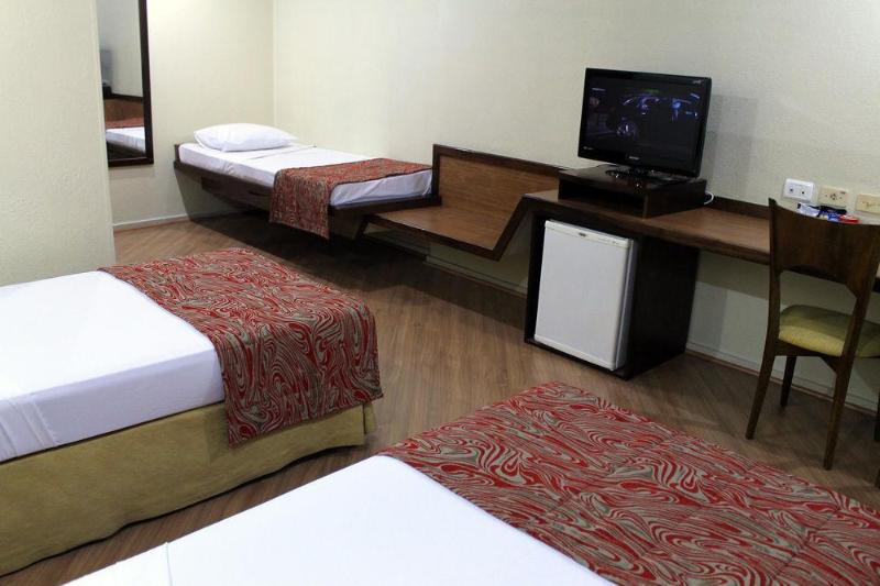 Трехместный Президентский, Dan Inn Curitiba Centro 1,5km Do Estádio Couto Pereira Show