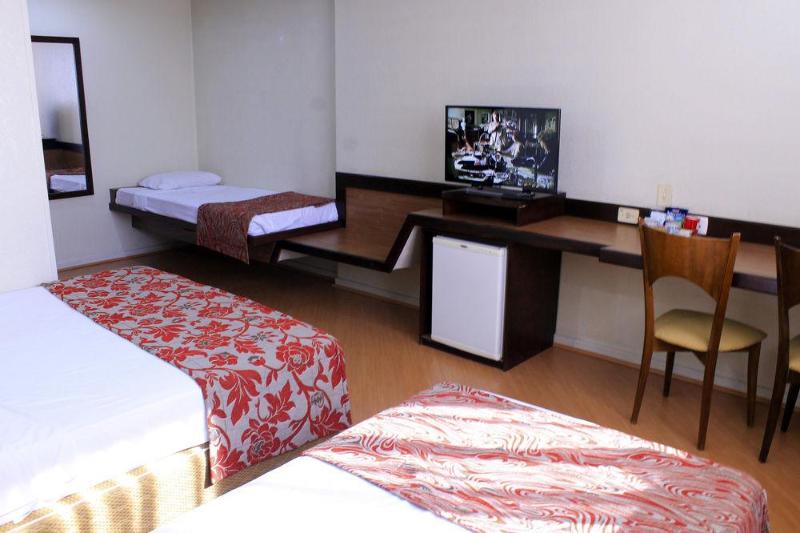 Трехместный Президентский, Dan Inn Curitiba Centro 1,5km Do Estádio Couto Pereira Show