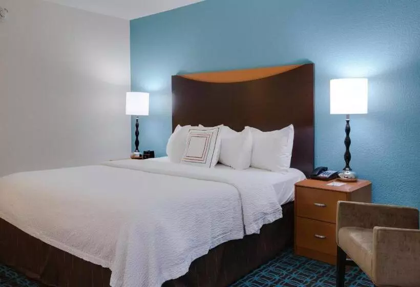 身障者適用キングサイズベッドルーム, Fairfield Inn And Suites By Marriott Titusville Kennedy Space Center