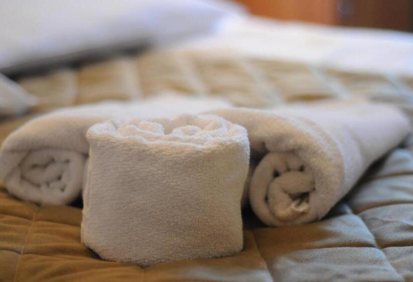 اتاق استاندارد یک نفره, Garni Rimski