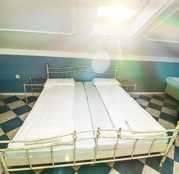 آپارتمان 2 خوابه, Garni Rimski