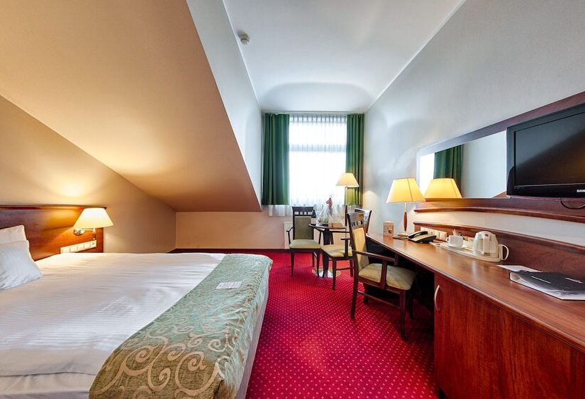 اتاق استاندارد, Grand Royal