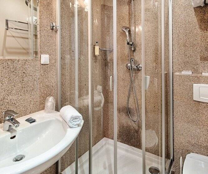 اتاق استاندارد, Grand Royal