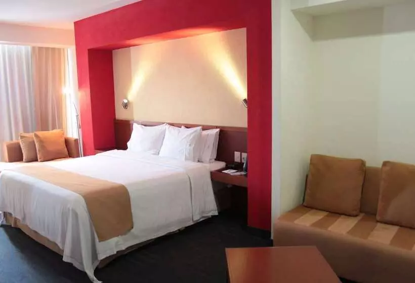 バルコニー付スイート, Holiday Inn Express Guadalajara Expo, An Ihg