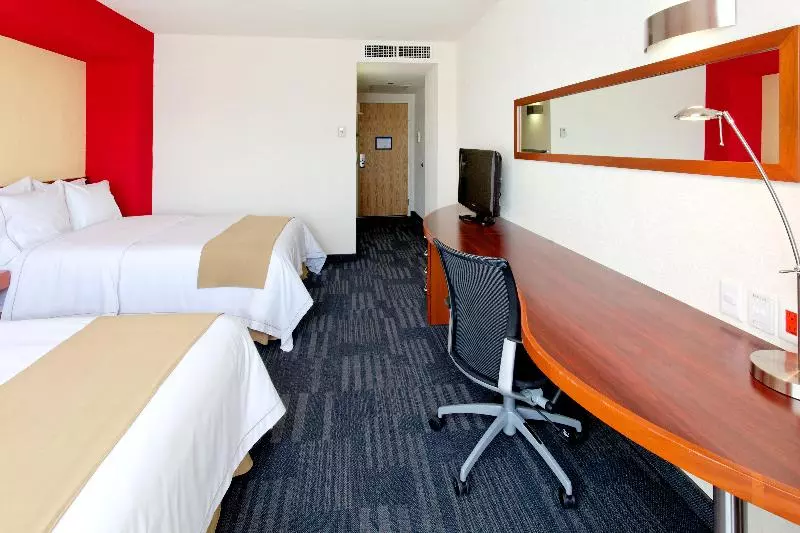 スタンダードルーム, Holiday Inn Express Guadalajara Expo, An Ihg