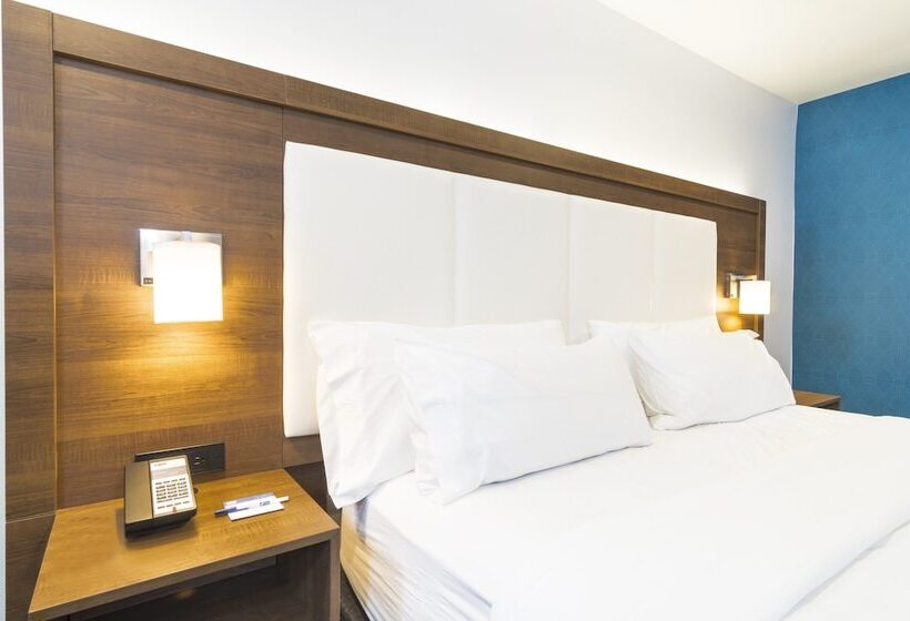 스탠다드 룸, Holiday Inn Express Hollywood Walk Of Fame, An Ihg
