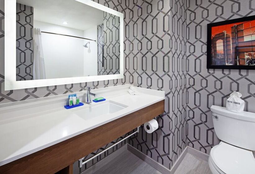 غرفه قياسيه سريرين مزدوجين, Holiday Inn Express Hollywood Walk Of Fame, An Ihg