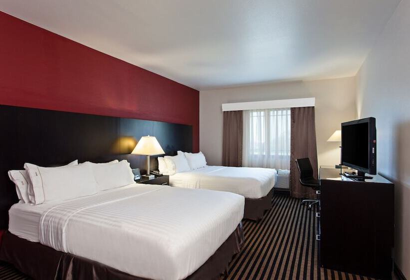 غرفه قياسيه سريرين مزدوجين, Holiday Inn Express Hollywood Walk Of Fame, An Ihg