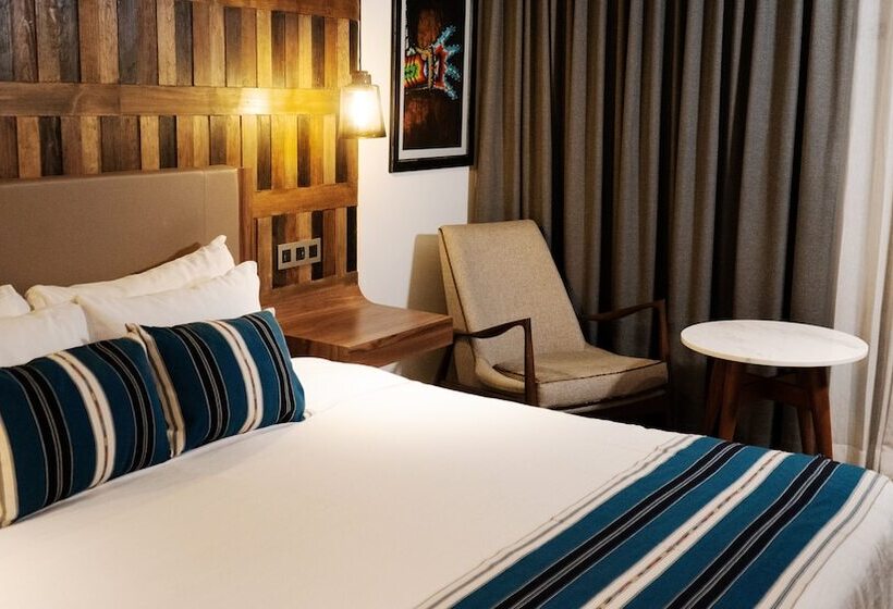 Suite, Indigo Guadalajara Expo, An Ihg
