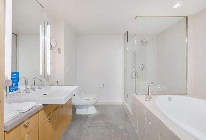 Студио Стандарт Кровать Кинг, Indigo Guadalajara Expo, An Ihg