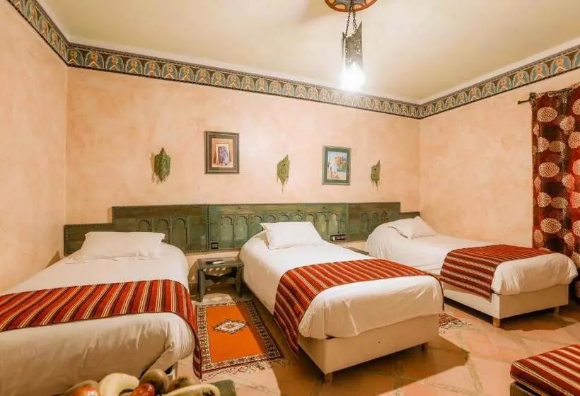 اتاق استاندارد سه تخته با چشم‌انداز باغ, Kasbah Lamrani