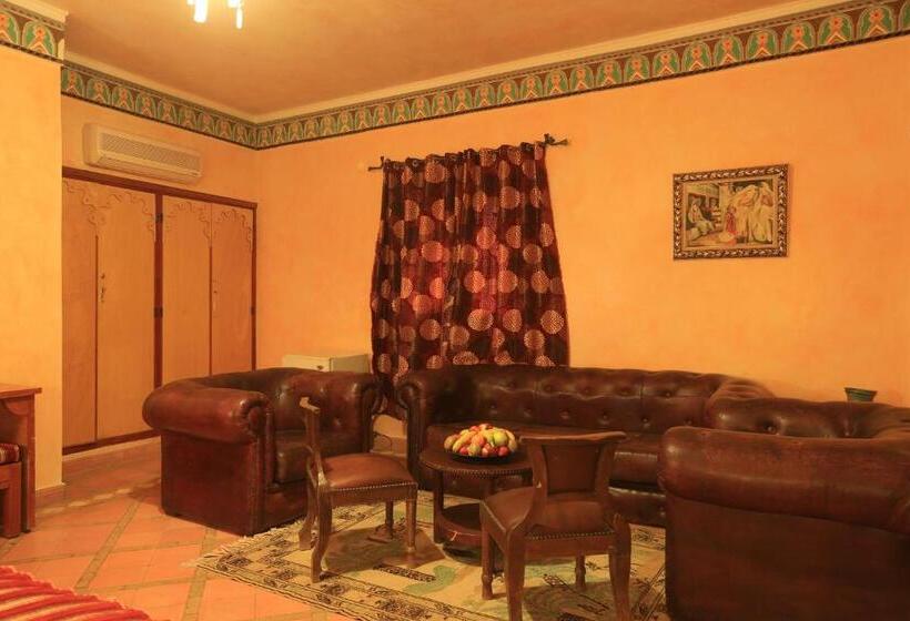 سوییت لوکس, Kasbah Lamrani