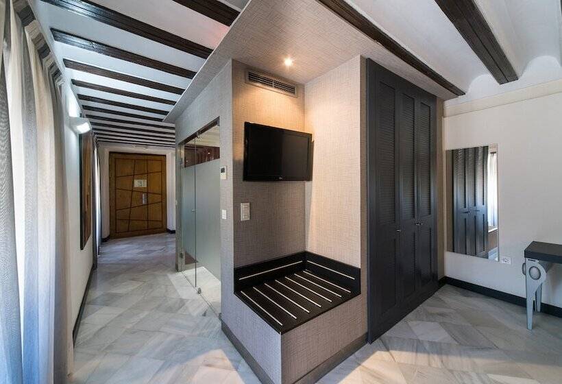 주니어 스위트, Palacio Marques De Arizon