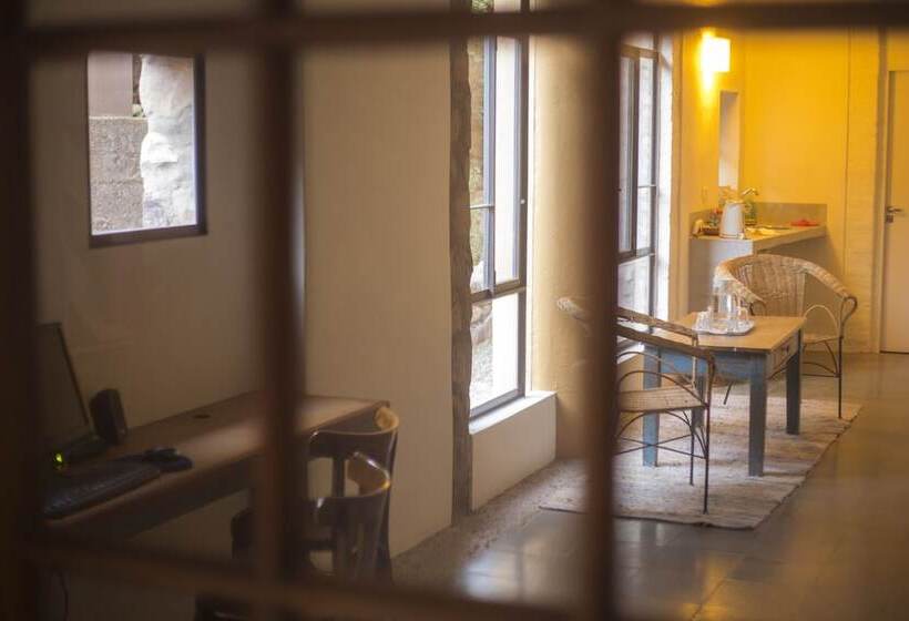 Четырехместный Номер Стандарт, Patio Alto