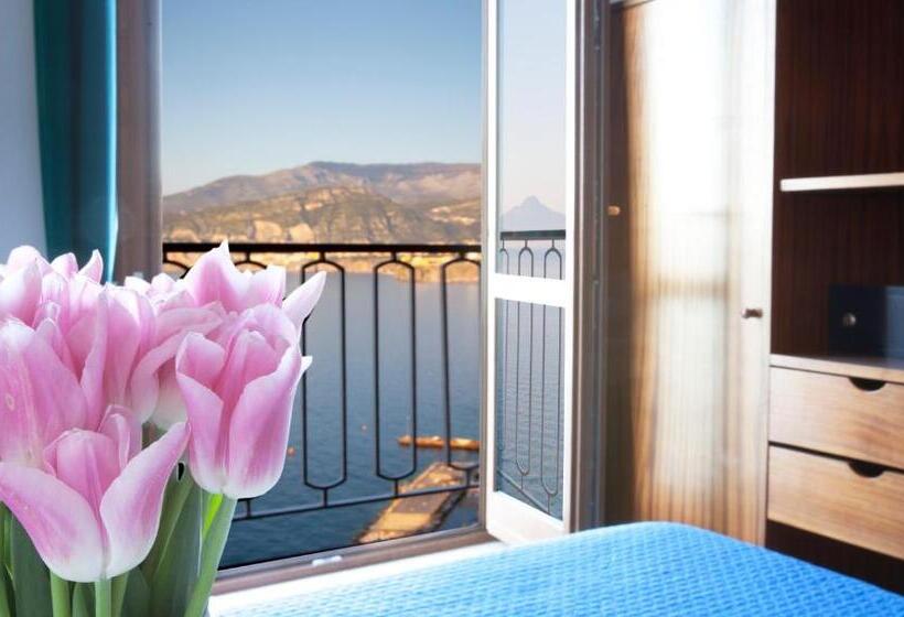 Triple Room Sea View, Settimo Cielo