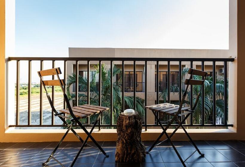 اتاق سوپریور با چشمانداز استخر, The Cottage Suvarnabhumi