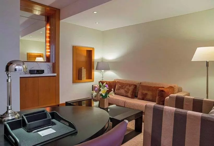 سوییت اجرایی, The Westin Lima Hotel & Convention Center