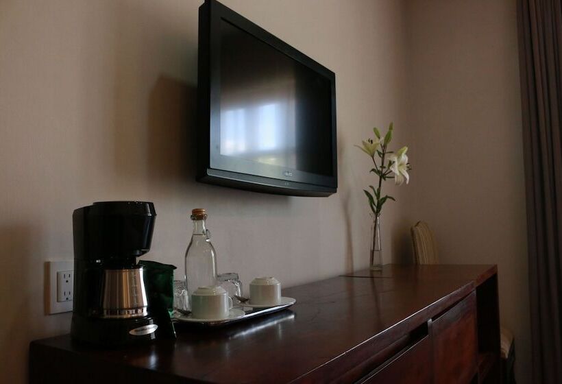 标准间, Villa Tequila