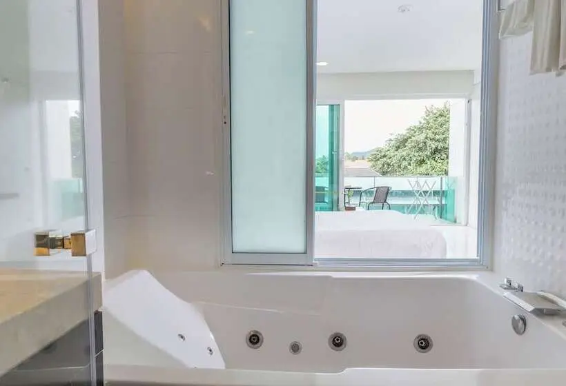 オーシャンビュースタンダードルームバルコニー付き, Kc Beach Hotel Samui