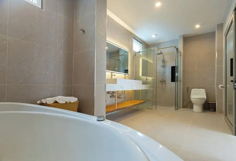 スタンダードスタジオ, Kc Beach Hotel Samui