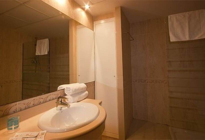 两居室经济型公寓, Patacona Resort Apartments Primera Linea