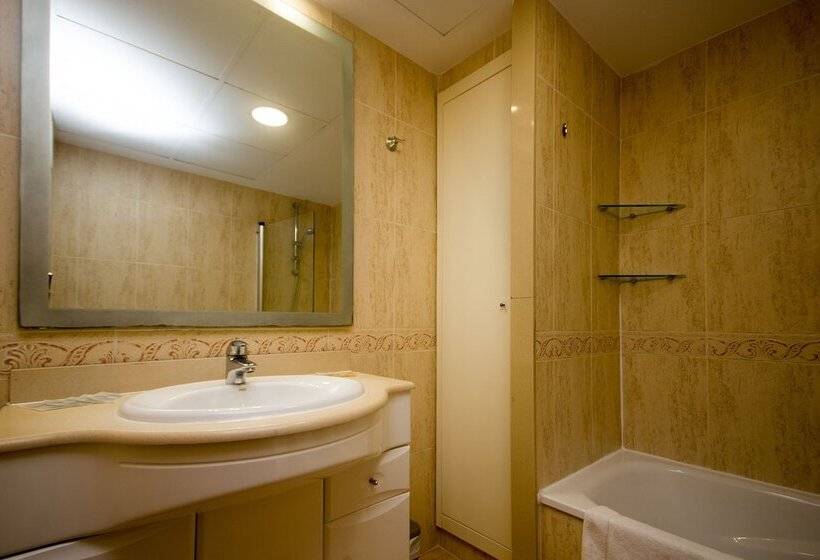 两居室经济型公寓, Patacona Resort Apartments Primera Linea