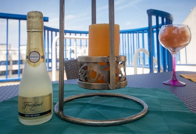 带两个卧室的顶楼公寓, Patacona Resort Apartments Primera Linea