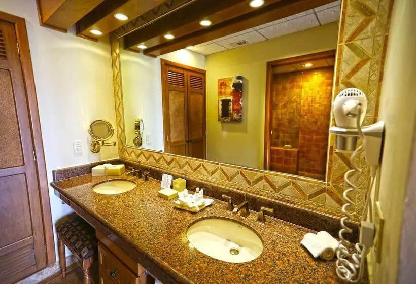 Deluxe Junior Suite