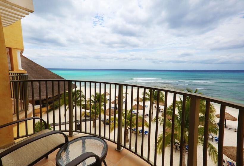 2 Bedroom Deluxe Suite