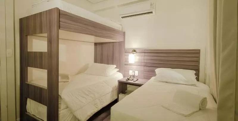 اتاق استاندارد سه نفره, Umbu Hotel Porto Alegre