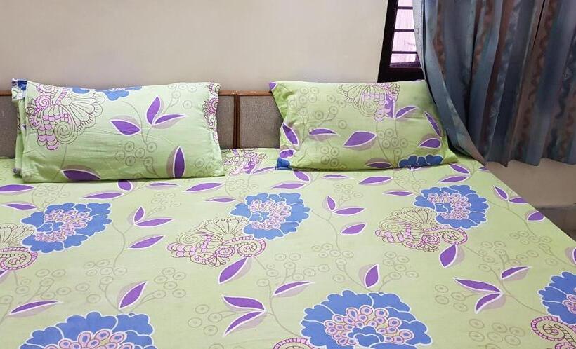 Номер Стандарт, Budget Stay Between The Hills