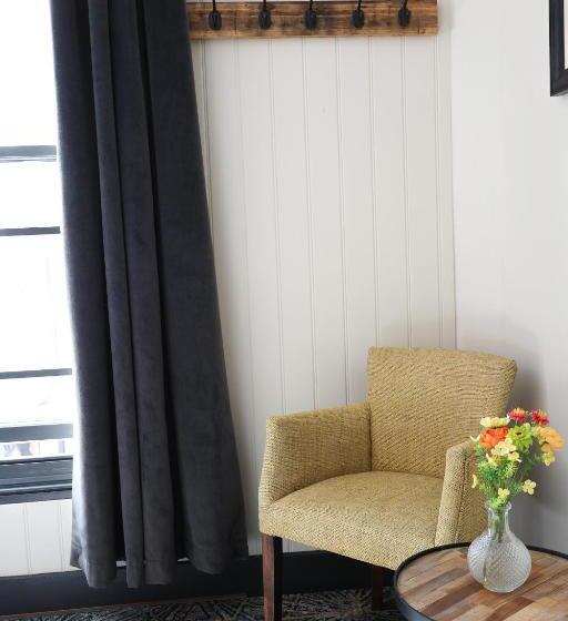 اتاق استاندارد با تخت بزرگ, The Turks Head