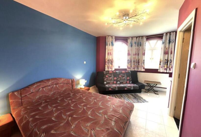 스탠다드 트리플 발코니 룸, White House Zalakaros