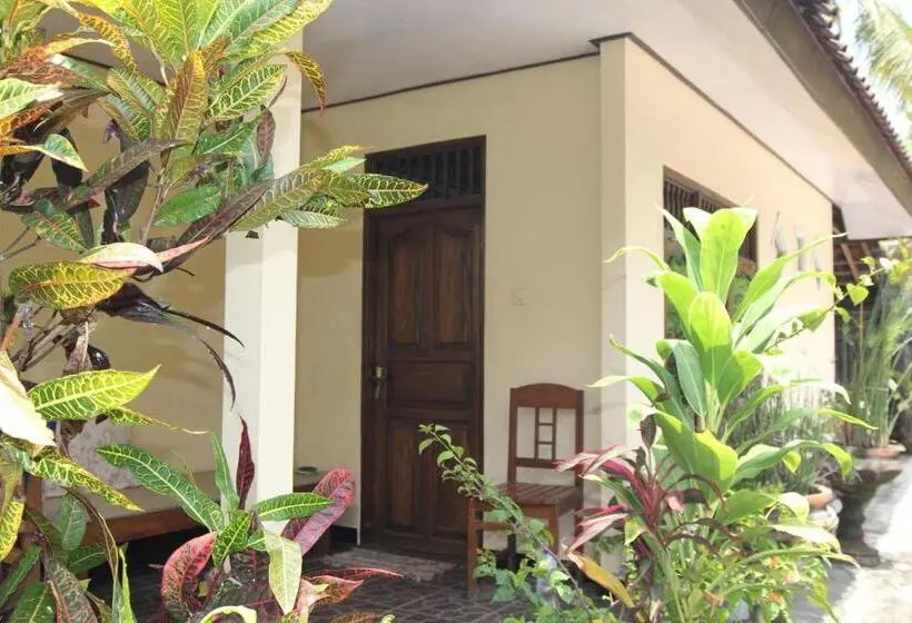 デラックスルーム, Surya Homestay