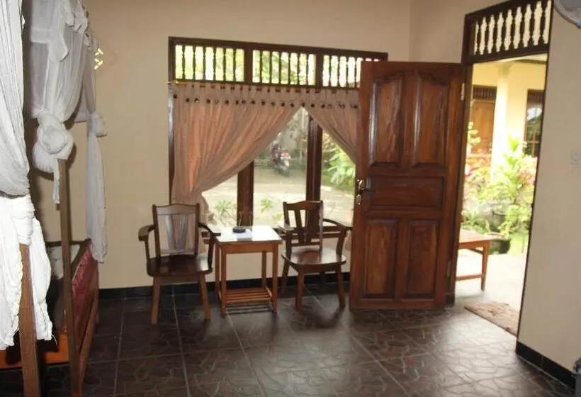 デラックスルーム, Surya Homestay