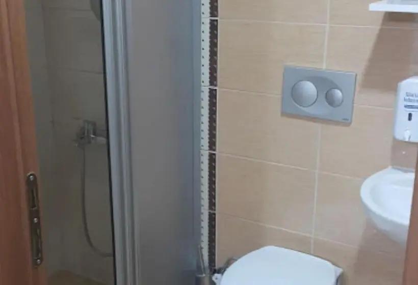 Pokój Czteroosobowy Standard, Deveci
