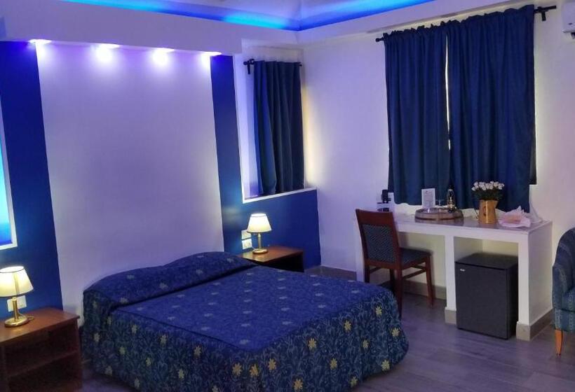 اتاق لوکس سه تخته, El Dorado