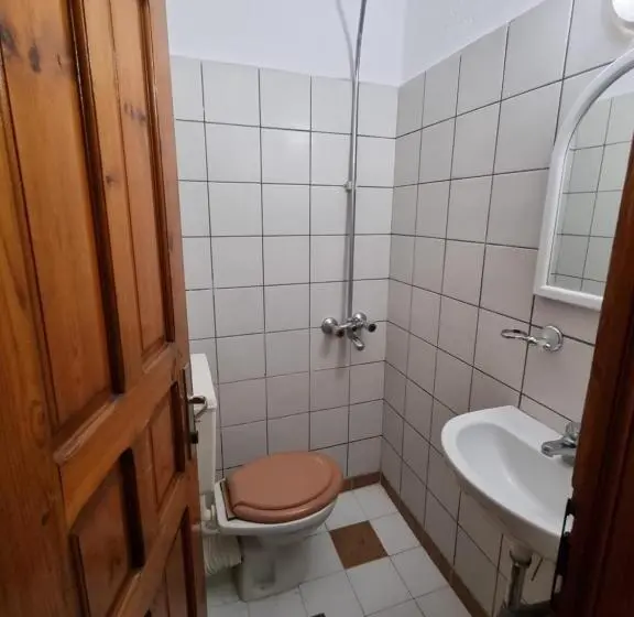 ベーシックトリプルルーム, Motel Thessaloniki