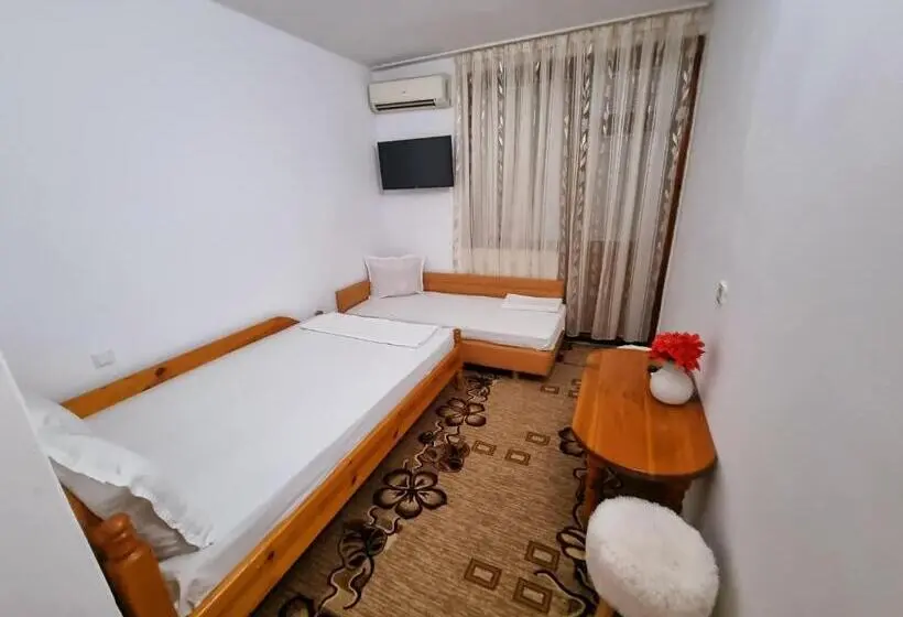 ベーシックトリプルルーム, Motel Thessaloniki