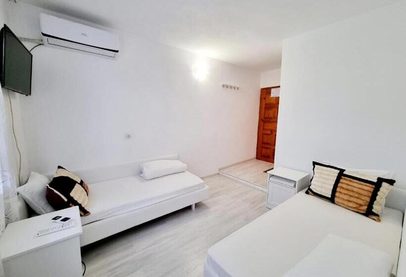 اتاق کلاسیک چهارنفره, Motel Thessaloniki