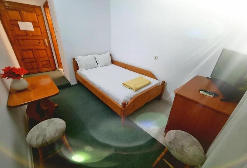 Enkelrum med Terass, Motel Thessaloniki