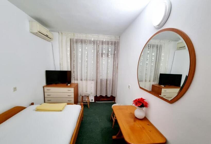 Enkelrum med Terass, Motel Thessaloniki