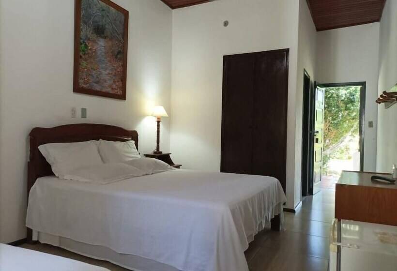 スタンダードトリプルルーム, Pousada Rio De Contas