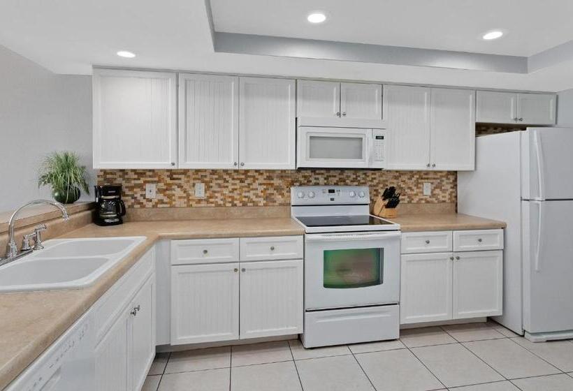 דירת שני חדרים, Indian Harbour Beach Club