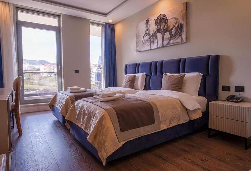 חדר סטנדרט עם מרפסת, Royal East Resort