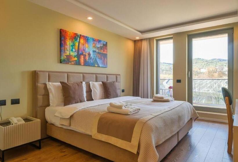 חדר סטנדרט עם מרפסת, Royal East Resort